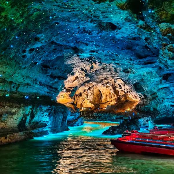 Yellow Dragon Cave Tour Zhangjiajie with Baofeng Lake 2