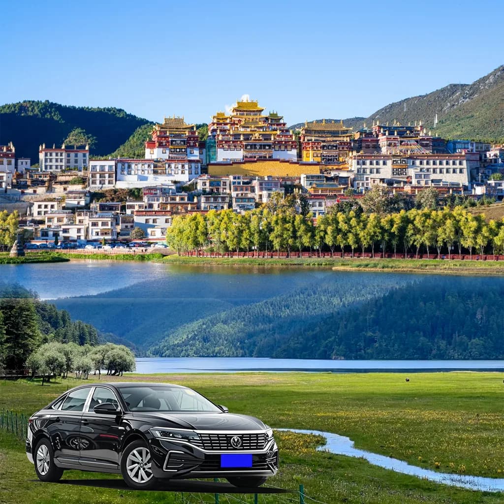 Shangri-La Private Day Tour to Songzan Rin & Pudacuo