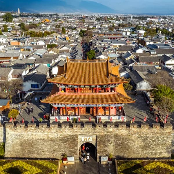 Dali Ancient City Tour to Ideal State by Private Car 2