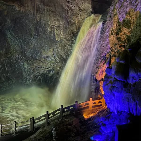 Stone Forest Jiuxiang Tour from Kunming 4