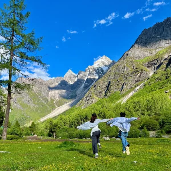 Bipenggou Tour from Chengdu by Private Car 4