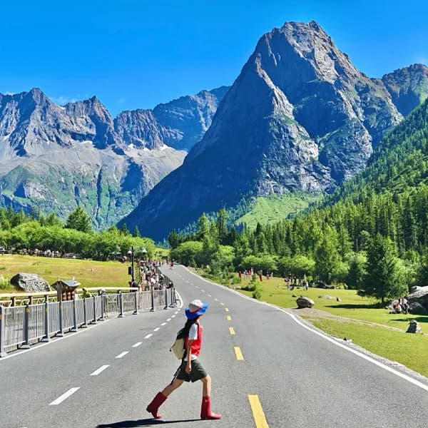 Shuangqiao Valley Tour from Chengdu by Private Car 4