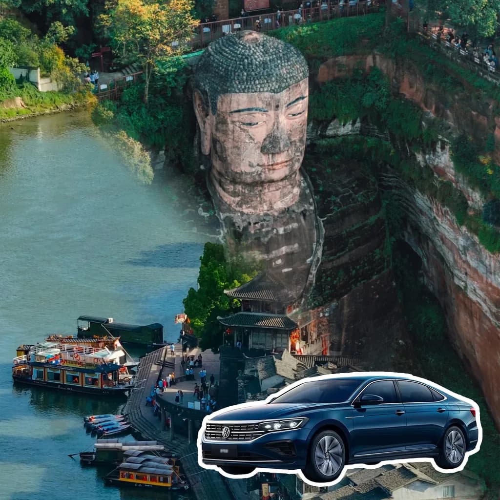 Leshan Giant Buddha Tour from Chengdu with Huanglongxi