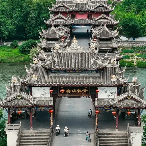 Leshan Giant Buddha Tour from Chengdu with Huanglongxi 3