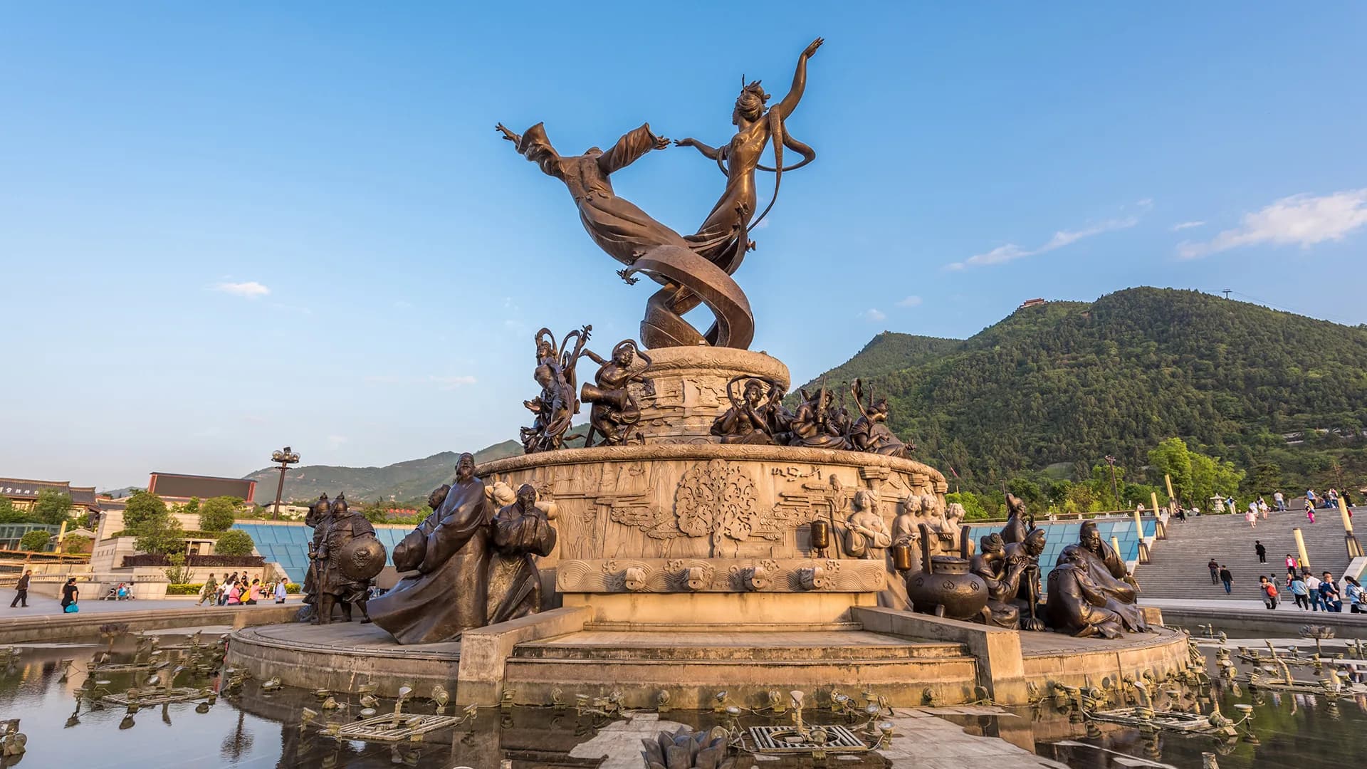 4-Day Xi'an Private Car Charter with Driver 5