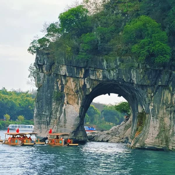 3-Day Guilin and Yangshuo Private Car Charter with Driver 2