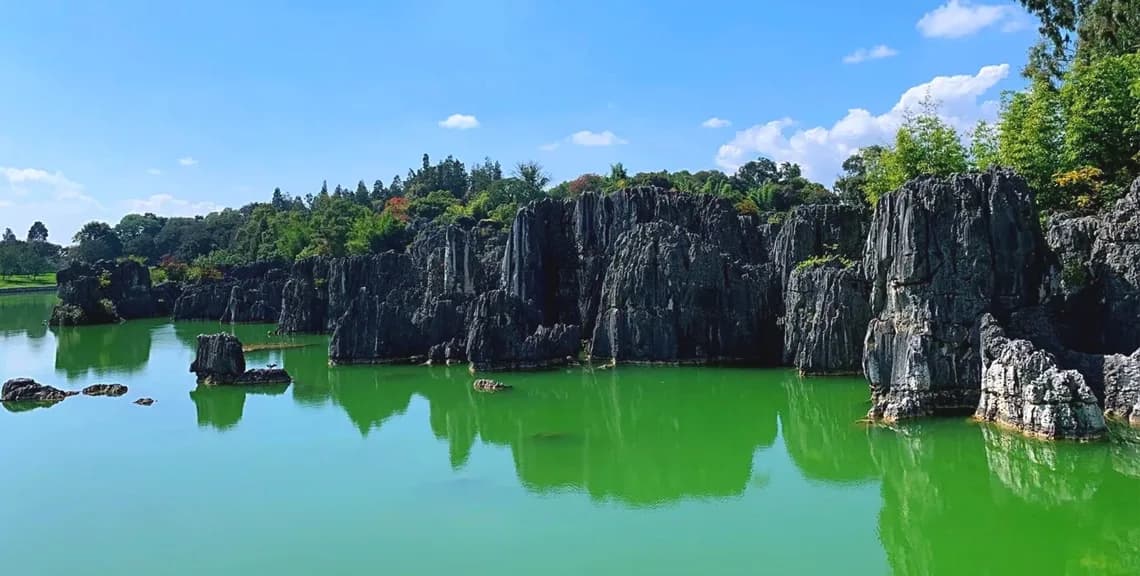 2-Day Kunming Private Car Charter with Driver 5