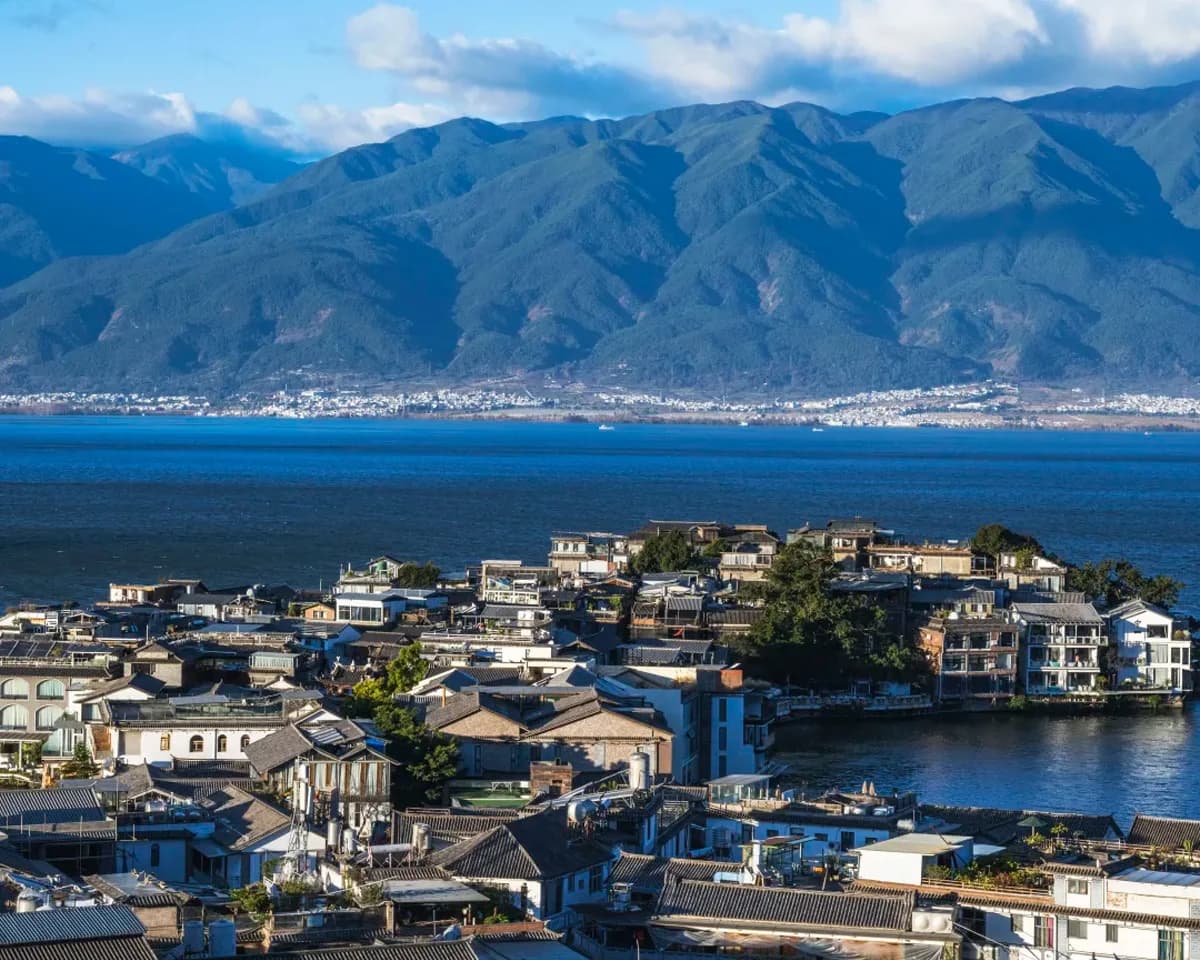3-Day Dali and Lijiang Private Car Charter with Driver 2