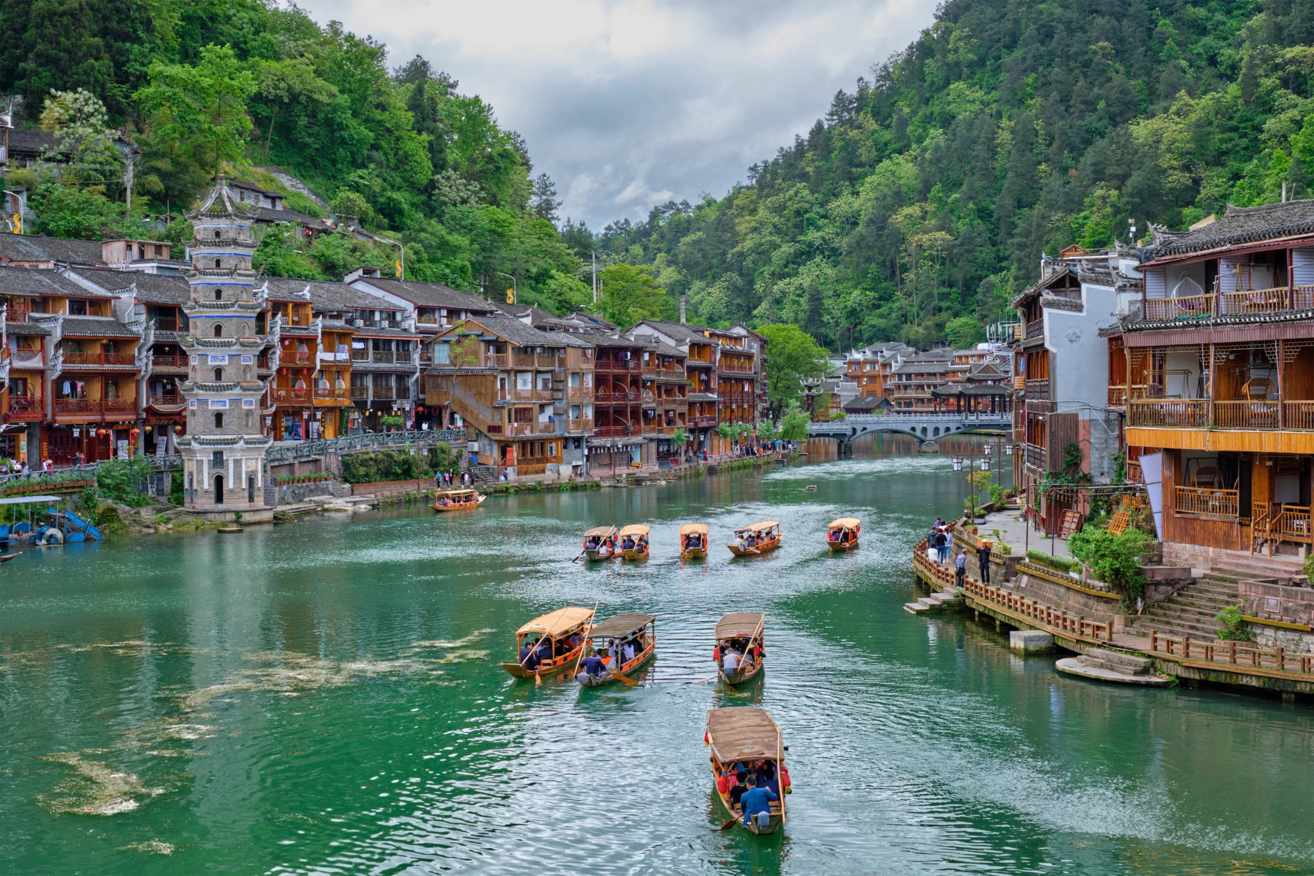 Zhangjiajie to Fenghuang: Best Transport Guide